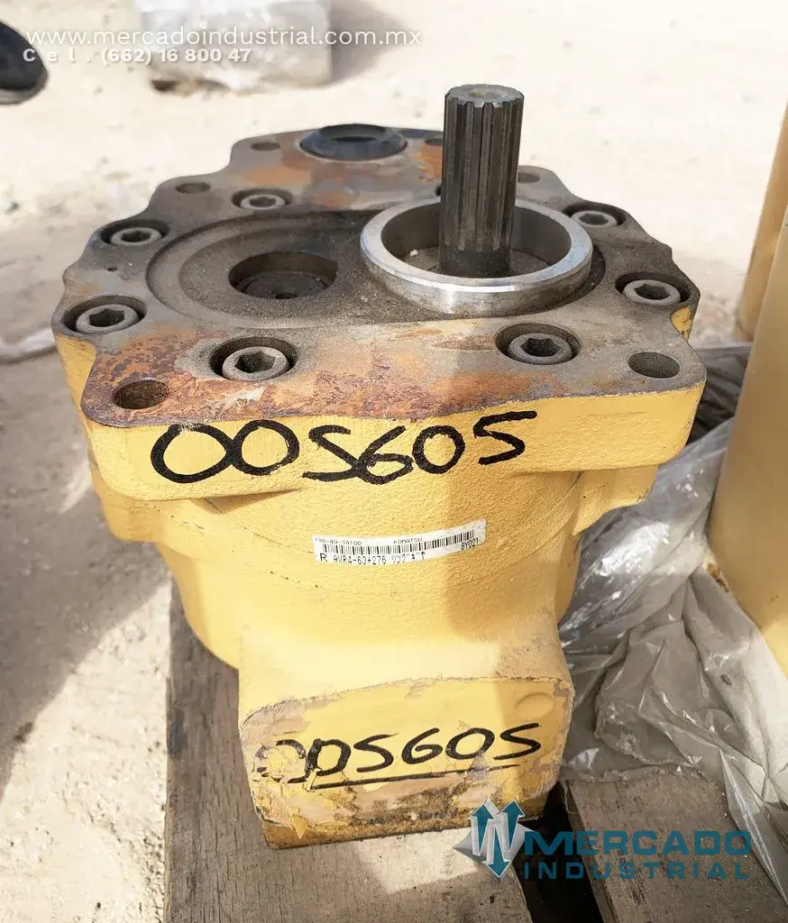 Komatsu 198-49-34100 PUMP (D375A-5) - imagen 1