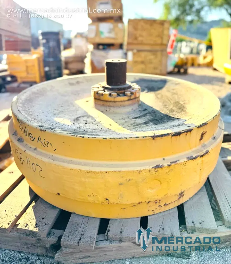 Komatsu 195-30-01430 IDLER ASSY (D375A-5) - imagen 1