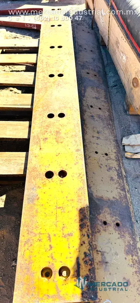 Komatsu 37C-70-12310 BLADE 1880MM (SK815-5) - imagen 1