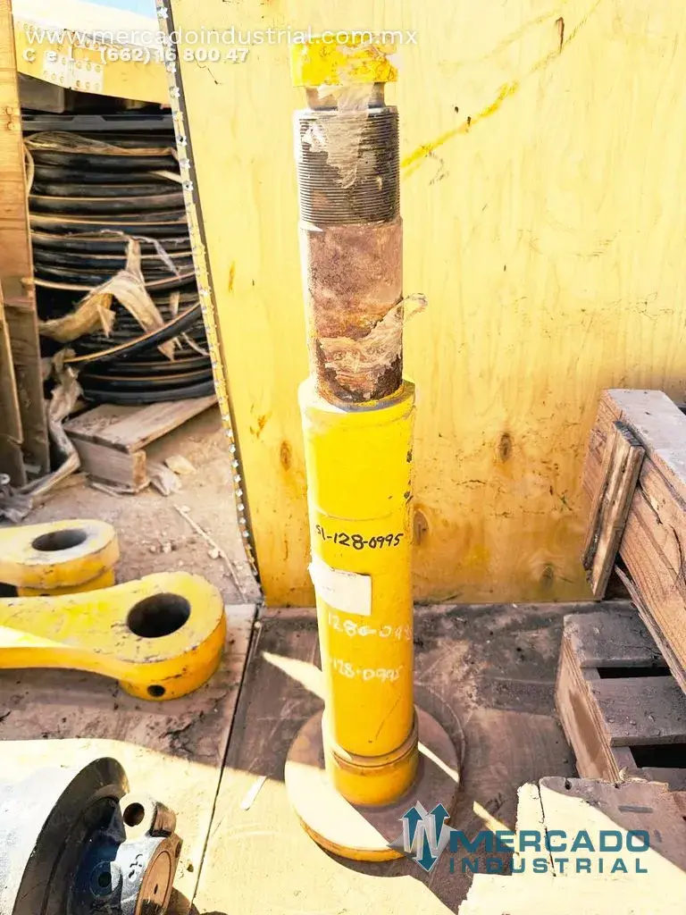 Komatsu 134-30-63154 CYLINDER (D61EX-15) - imagen 1