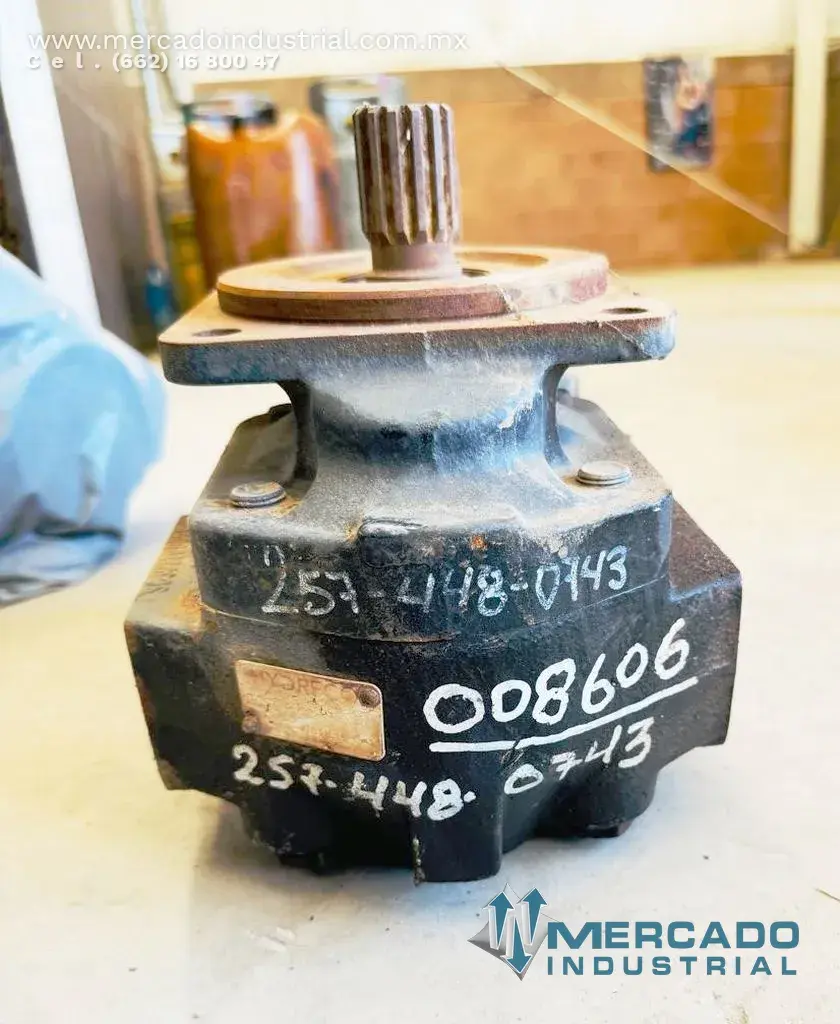 Terex HYDRAULIC MOTOR NO. DE PARTE 2576-4087 PARA QUEBRADORA TEREX 4242 - imagen 1