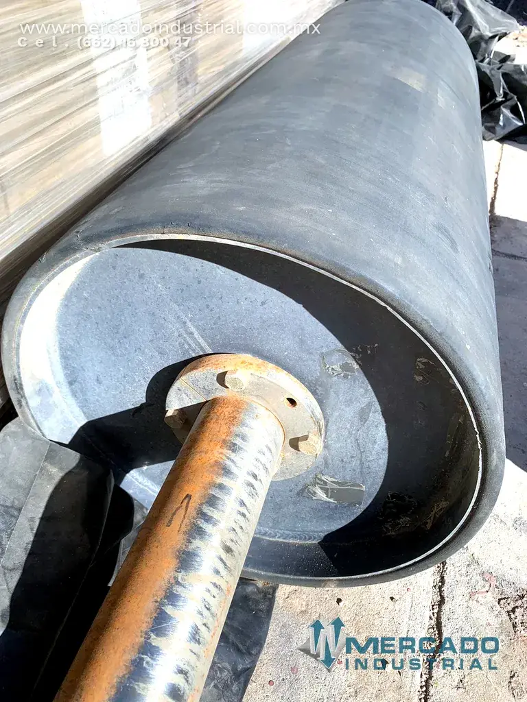 Rodillo motriz vulcanizado de 17" diámetro x 44" largo - imagen 1