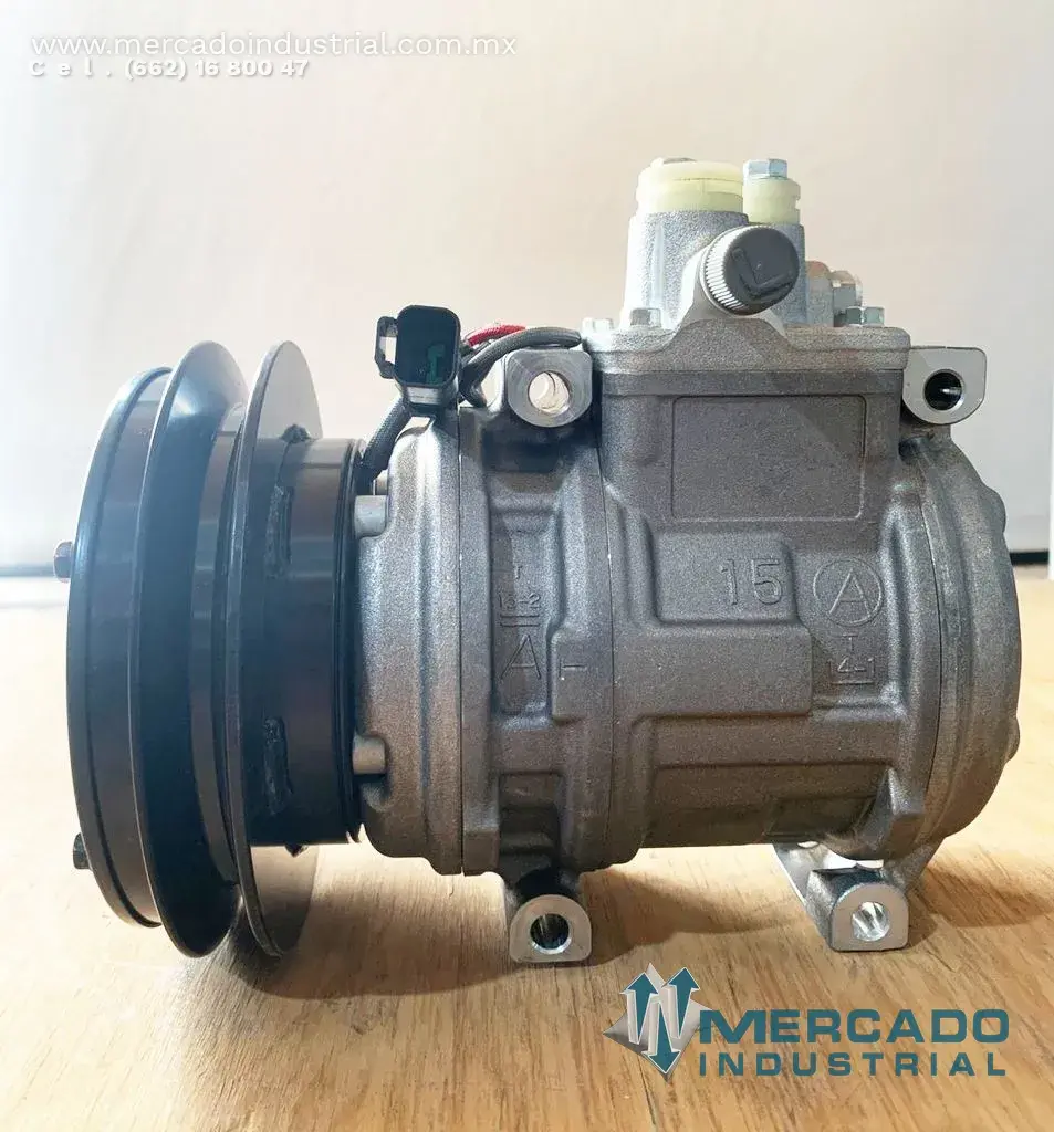 Komatsu 14X-211-8580 COMPRESSOR (D61EX-15) - imagen 1