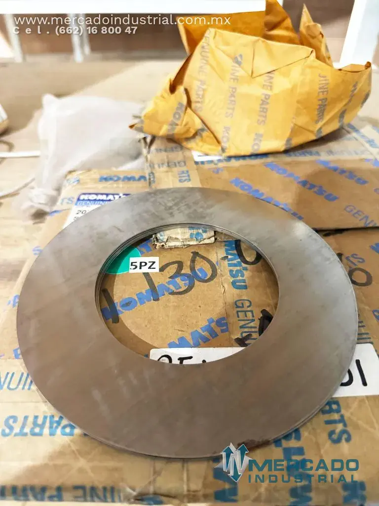 Komatsu 207-70-24190 SPACER (PC300-7EO) - imagen 1