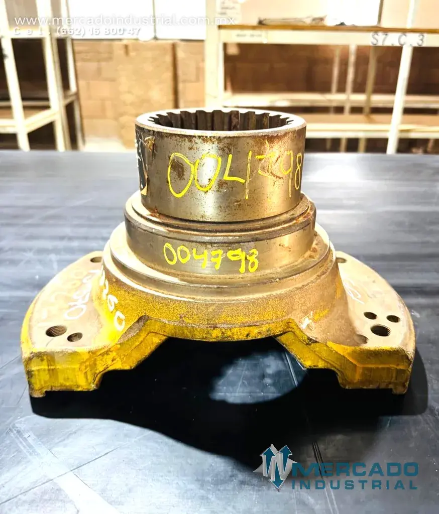 Komatsu 427-15-13260 COUPLING (WA900-3A) - imagen 1