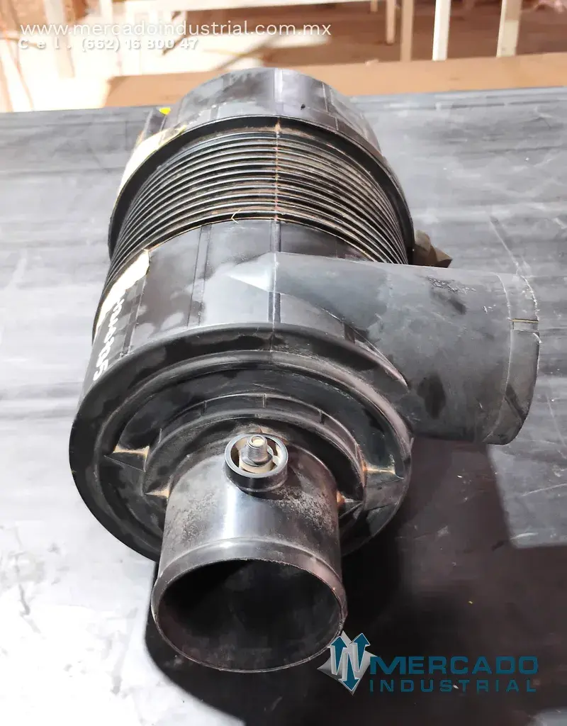 Komatsu 42R-01-13100 (226-02-11101) AIR CLEANER (WB146-6) - imagen 1