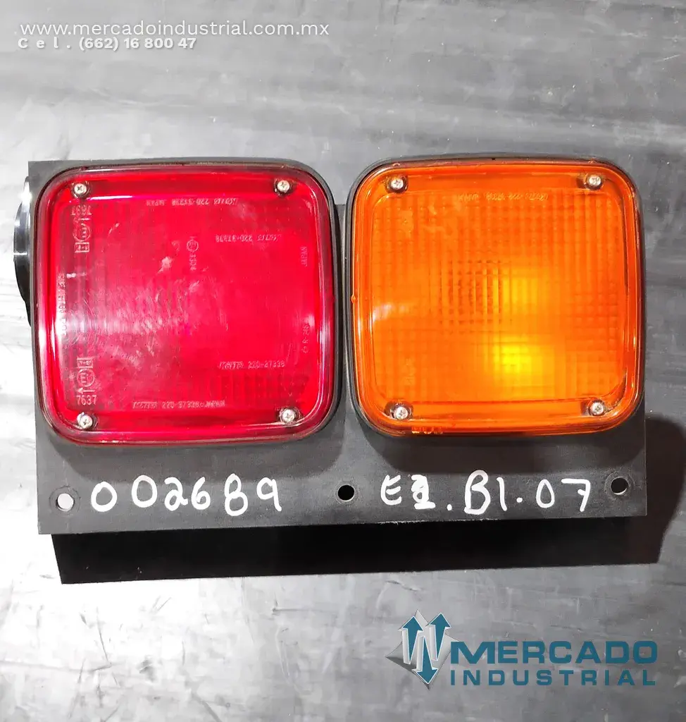 566-06-14321 LAMP ASSY LH (HD785-5) - imagen 1