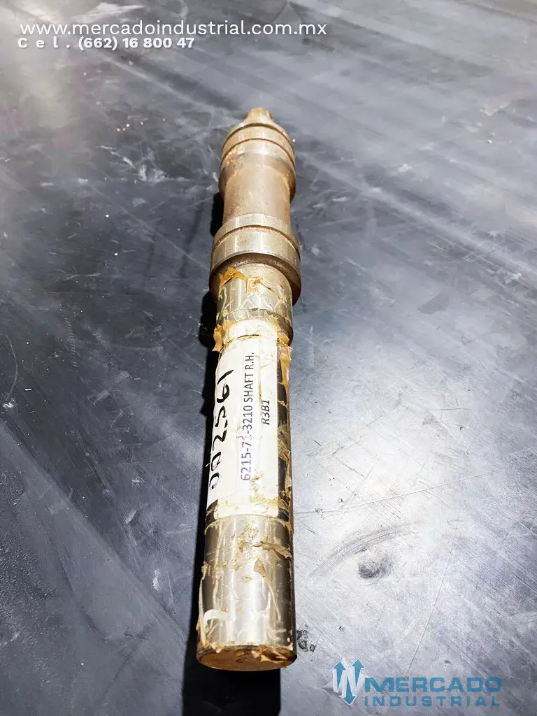 Komatsu 6215-71-3210 SHAFT R.H. (HD785-5) - imagen 1