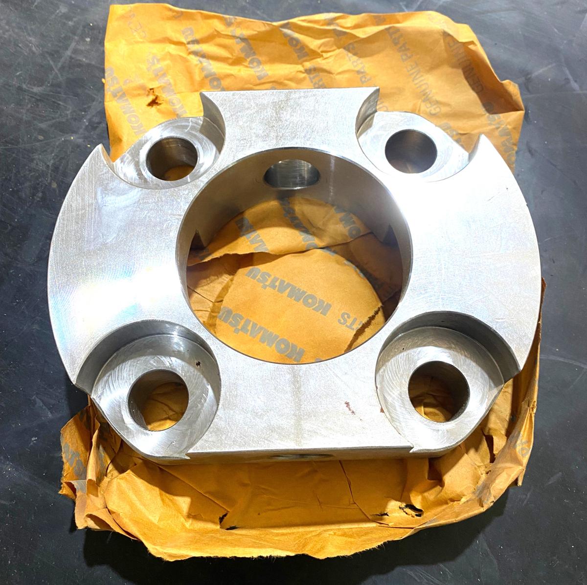 Komatsu 207-70-34240 COVER (PC300-7EO) - imagen 1