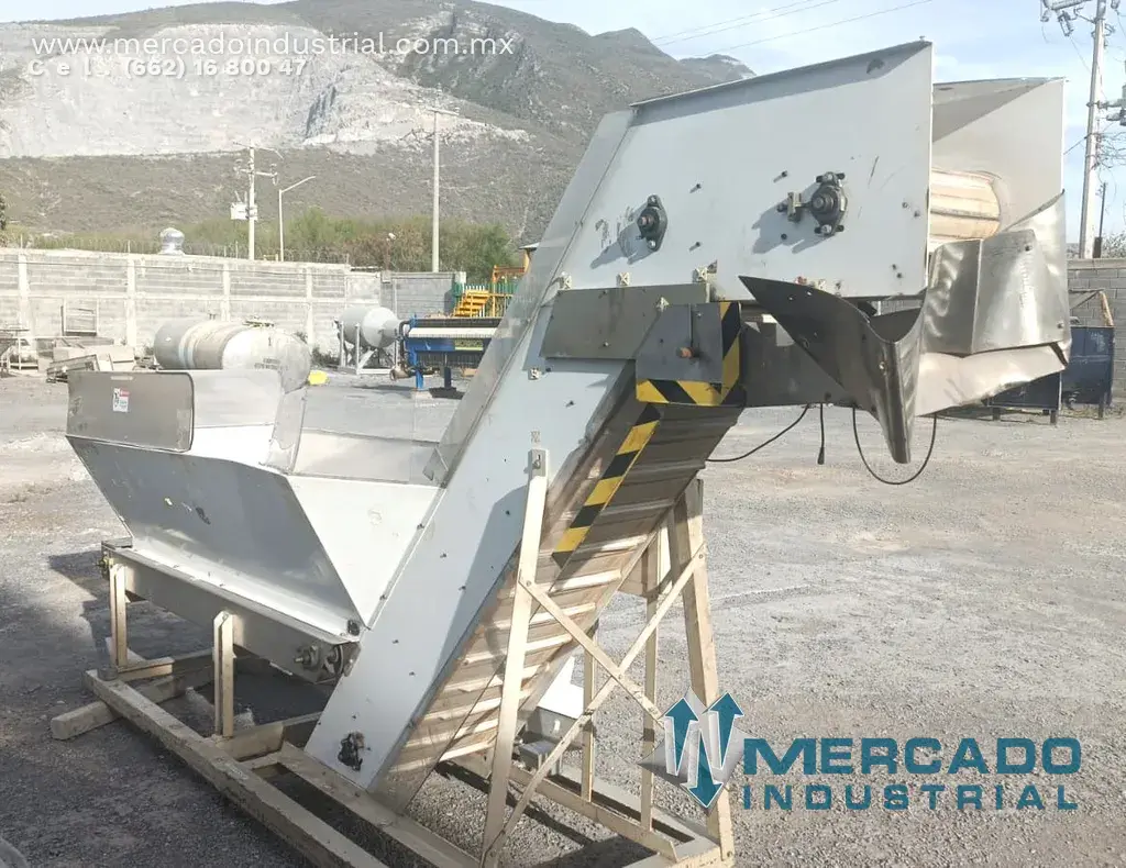 Elevador de plástico con tolva de recepción en acero inoxidable de 0.22 HP - imagen 1