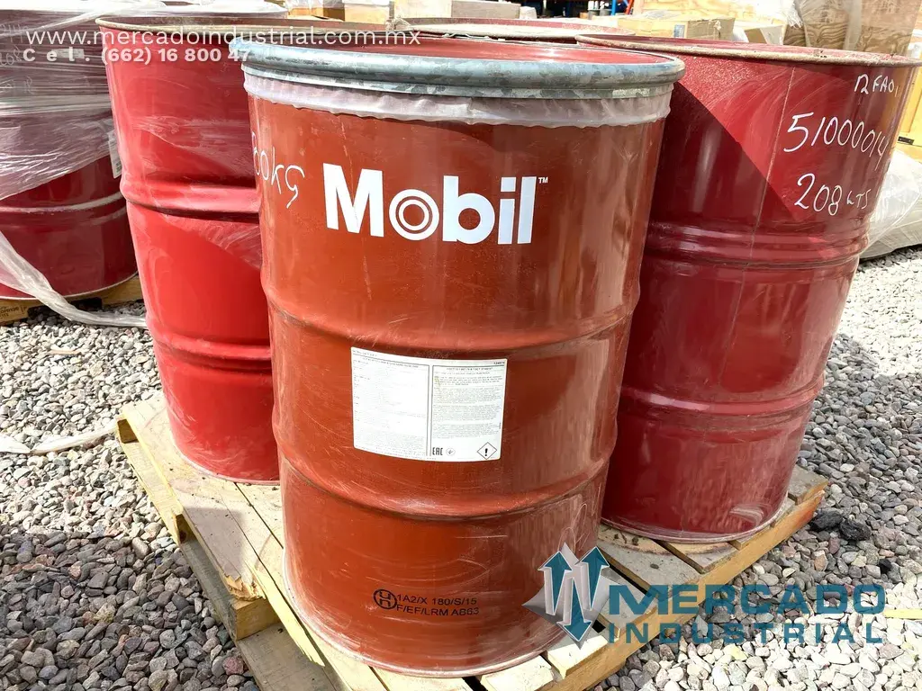 Aceite para engranaje modelo 600 XP 220 marca Mobil - imagen 1