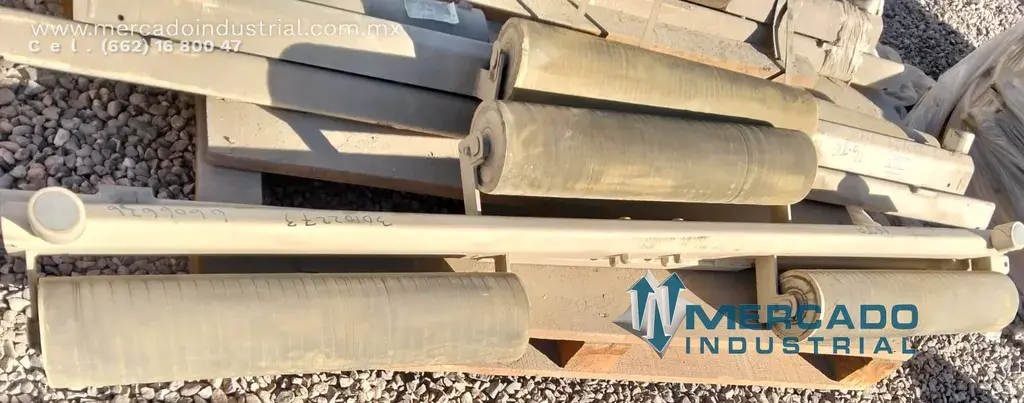 Rodillo tríple autoalineable para banda 72" parte BTRT72SA marca Arch - imagen 1