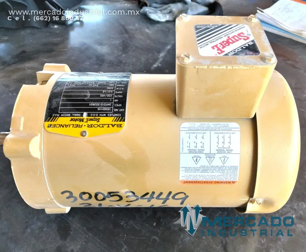 Motor eléctrico trifásico 1 HP 2 polos 3450 RPM marca Baldor - imagen 1