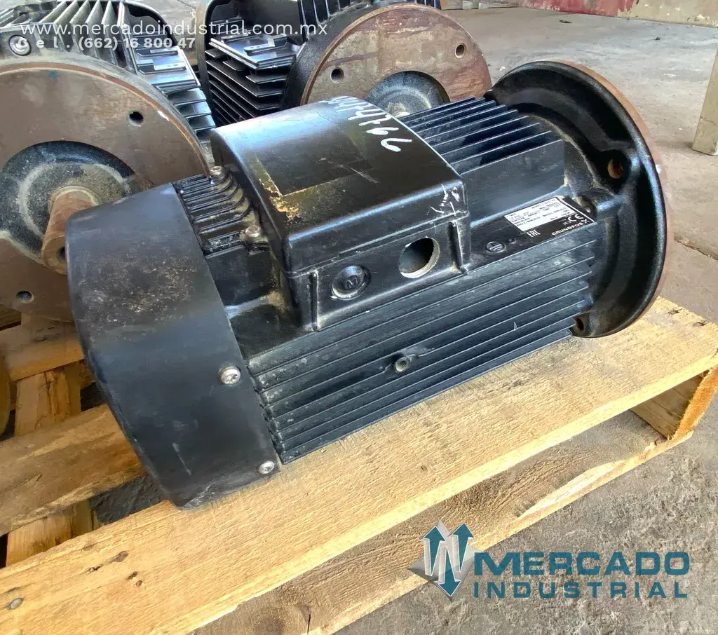 Motor eléctrico trifásico 3 HP 2 polos 3450 RPM marca Grundfos - imagen 1