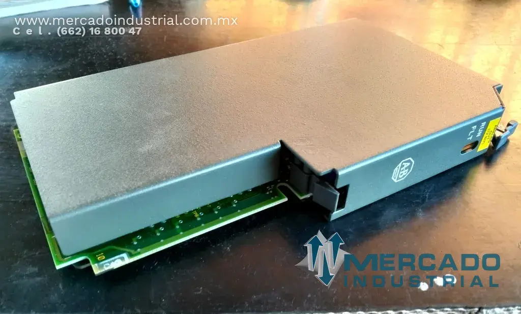 Módulo salida analógica 5 VDC modelo 1771-0FE1 marca Allen Bradley - imagen 1