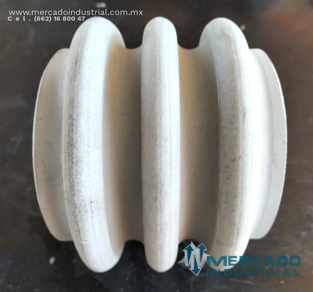 Aislador conjunto 4 1/2" x 3 3/4" marca Piedmont Dielectric - imagen 1