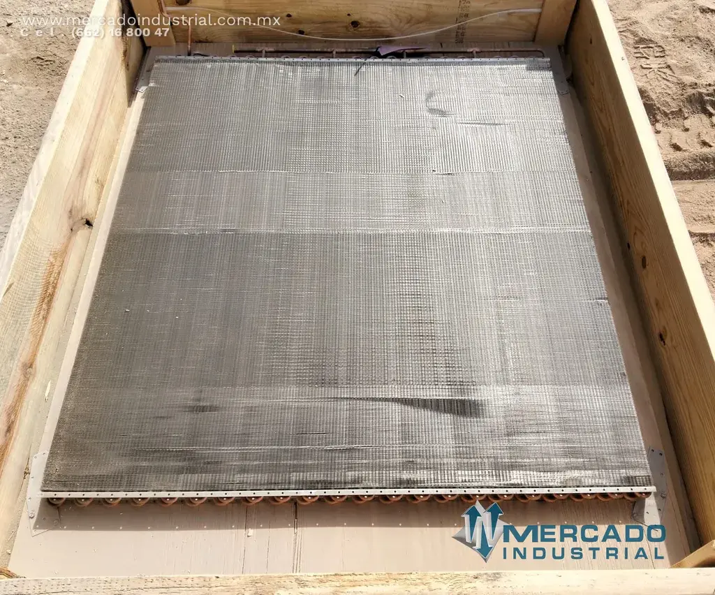 Radiador 48 1/2" x 44" parte 373-22774-001 marca Carrier - imagen 1