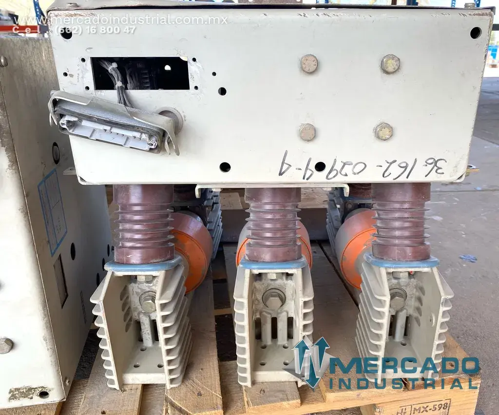 Interruptor en vacío 15KV tipo 3AF-2354 marca SIEMENS - imagen 1