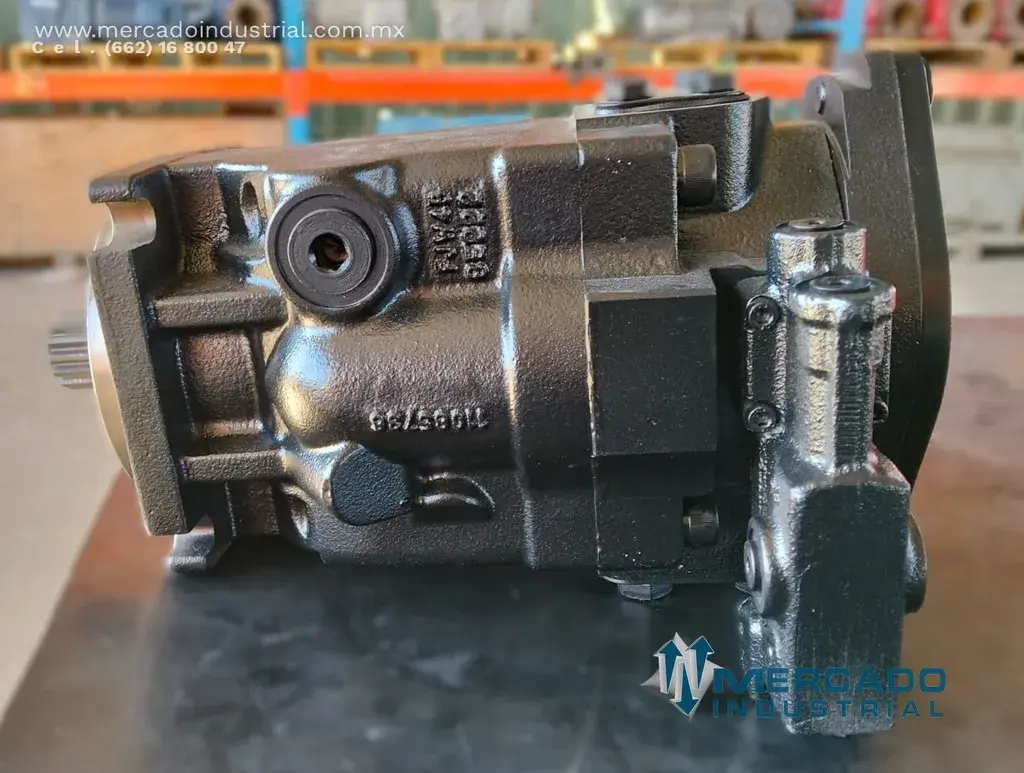 Bomba hidráulica modelo 83027890 marca Danfoss - imagen 1