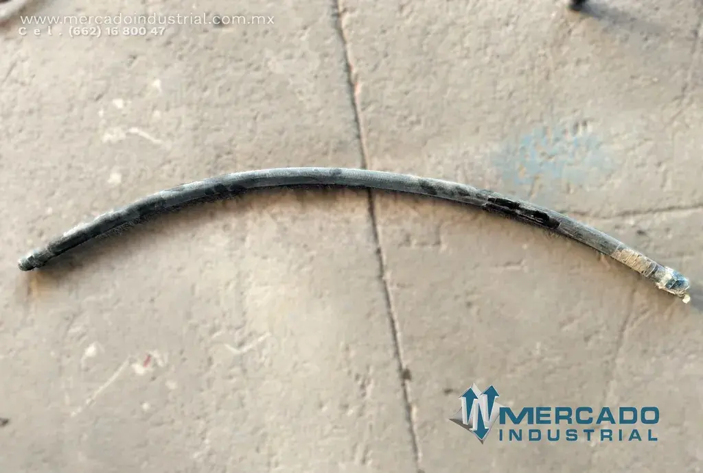 Manguera 38" x 1/2" parte 6541094 marca Clark - imagen 1