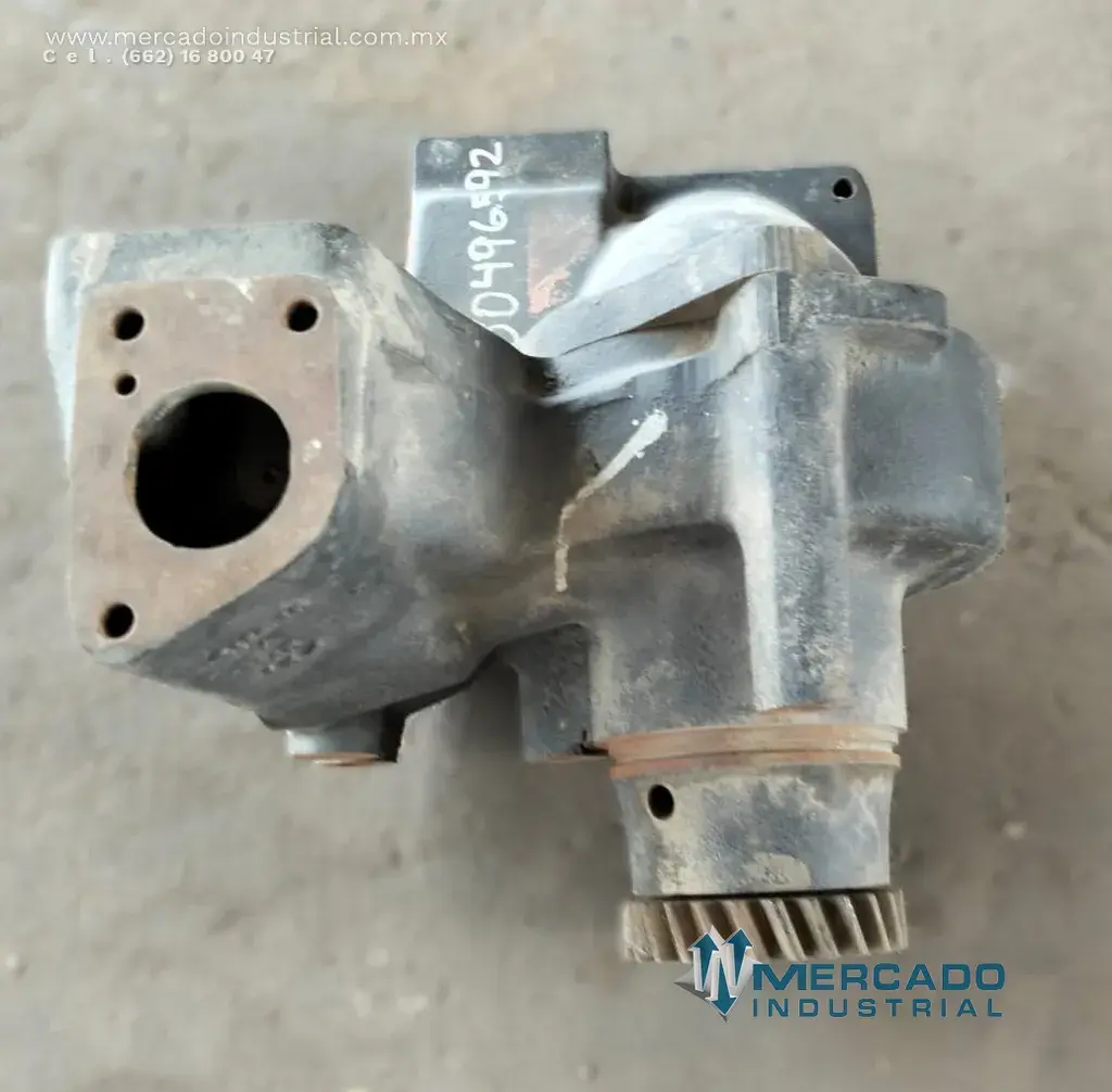Kit bomba de agua parte 1317567H1 marca Komatsu - imagen 1
