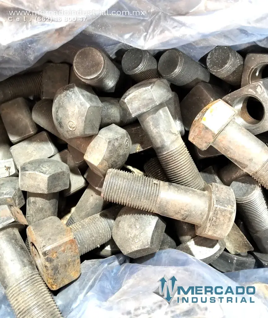 Komatsu 209-32-05022 SHOE BOLT KIT (PC300-7EO) - imagen 1
