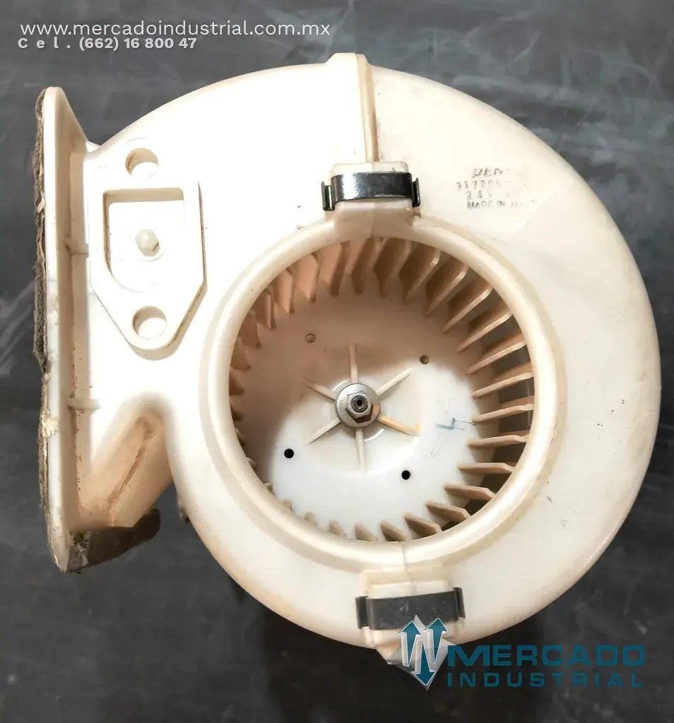 Komatsu 208-979-7710 BLOWER ASSEMBLY (D155AX-6) - imagen 1