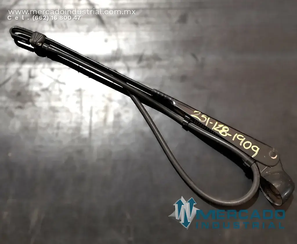 Komatsu 17A-Z11-2570 ARM WIPER (D61EX-15) - imagen 1