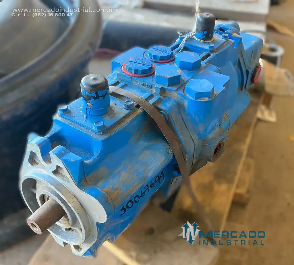 Bomba de pistón hidráulica 22.5 HP 3000 PSI modelo TA1919V10R marca Vickers - imagen 1