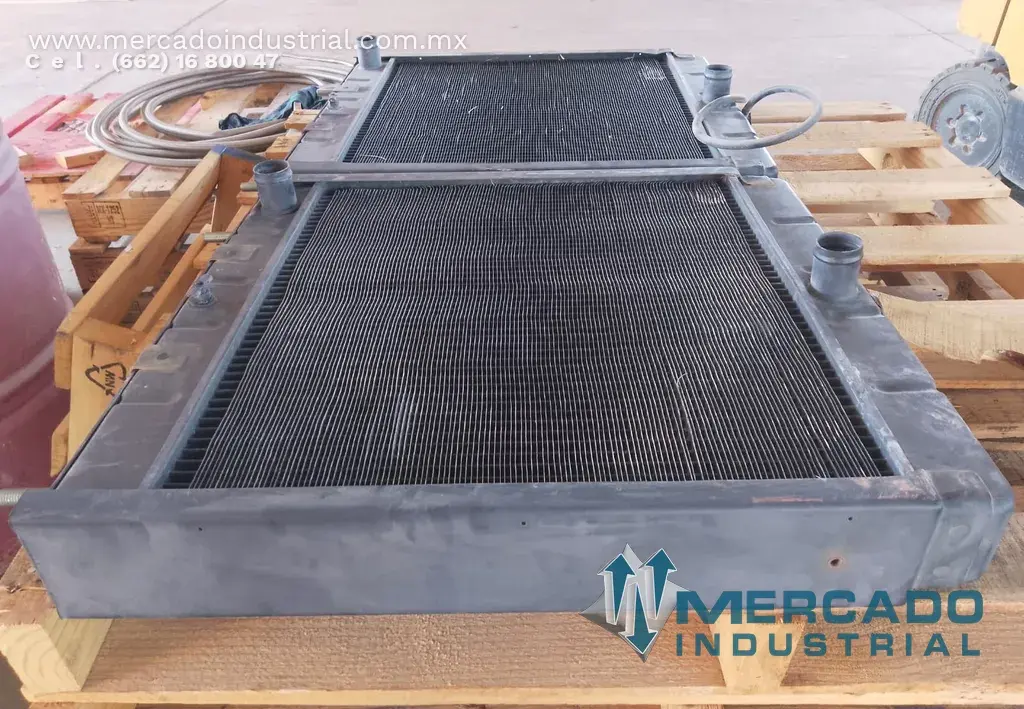 Radiador 24" x 21" parte 308098 marca Atlas Radiator - imagen 1