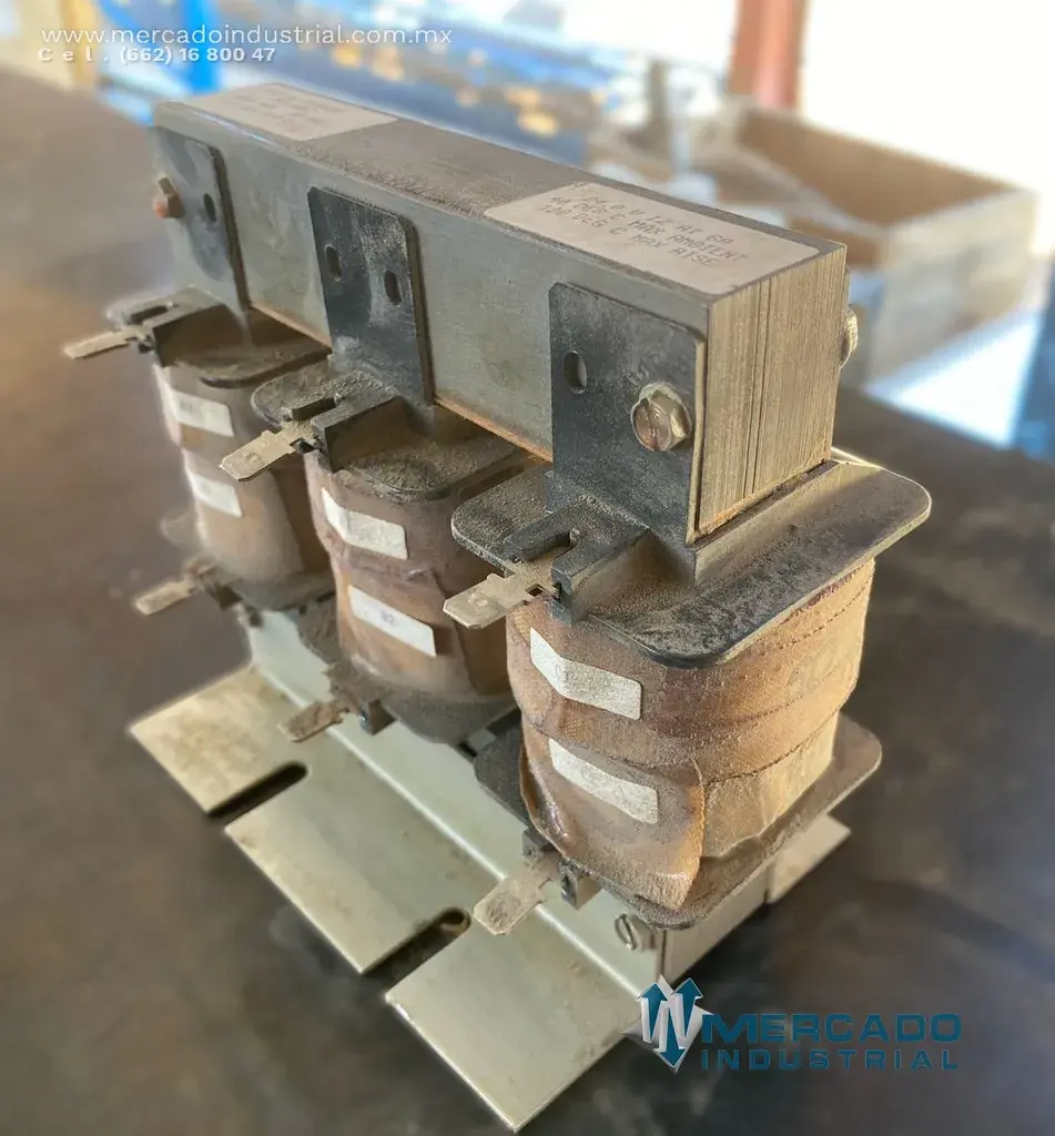 Reactor linea/carga 480 VAC  parte KLRGCQD marca Magnetek - imagen 1