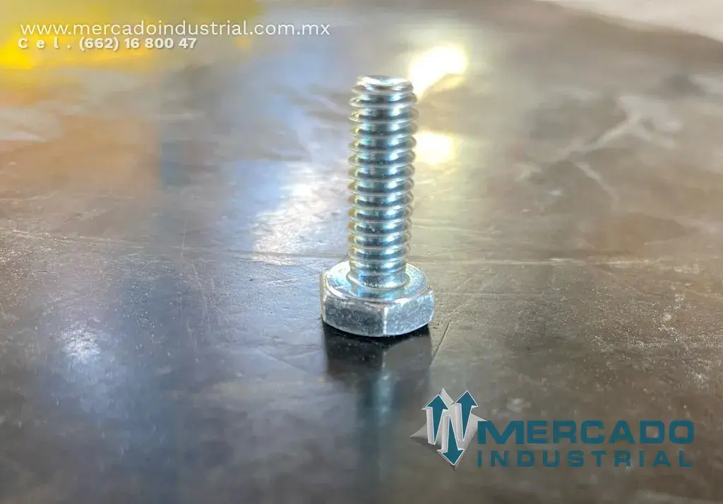 Tornillo hexagonal 1/2" grado 3 parte 18460 marca Hyster - imagen 1