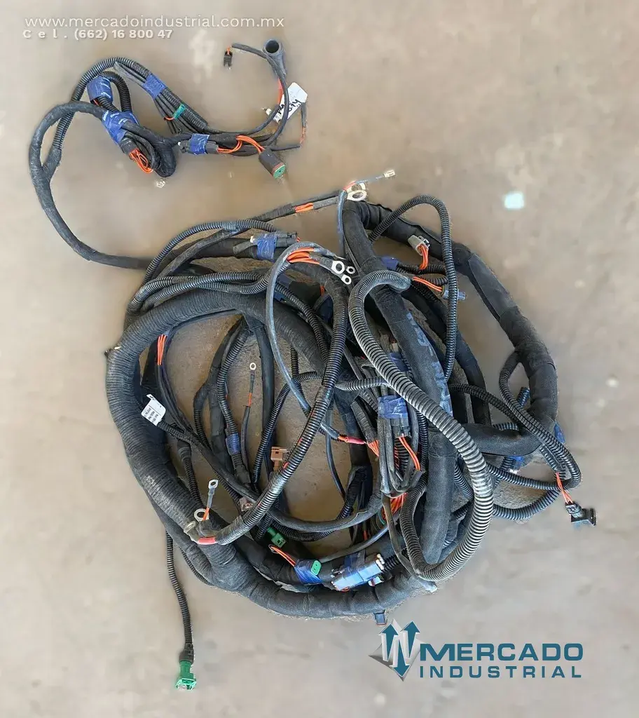 Arnés parte 8514039-002 marca MSSL Mideast - imagen 1