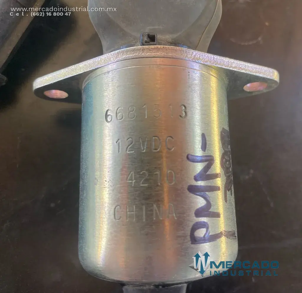 Solenoide 12V parte 6681513 marca Bobcat - imagen 1