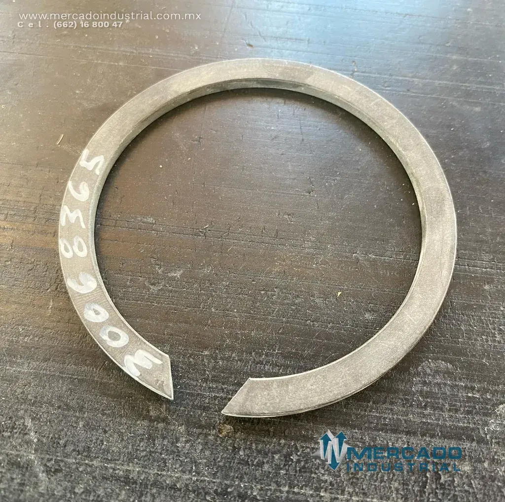 Anillo de retención de rodamiento 3 1/4" parte 68109305 marca Bucyrus - imagen 1