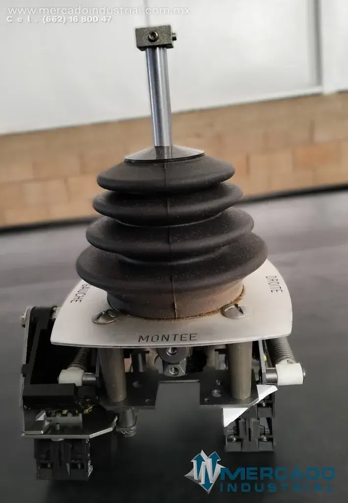 EPIROC 3176434120 XKDF113501305S CONTROLADOR JOYSTICK (SB-01 Y SB-02) - imagen 1