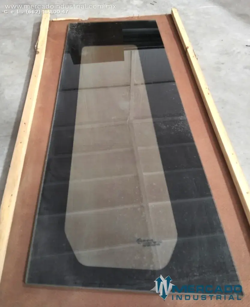 KOMATSU 421-926-3591 GLASS (WA600-6) - imagen 1
