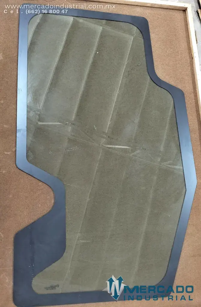 Komatsu 17A-Z11-1263 LEFT SIDE DOOR GLASS (D61EX-15) - imagen 1