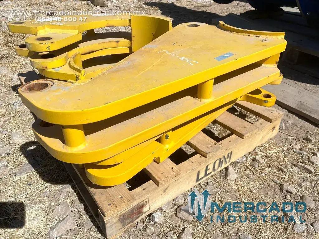Abrazadera 74 cm parte 57614836 marca Atlas Copco - imagen 1
