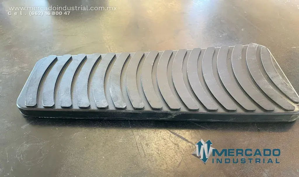Cubierta de pedal parte 1520596 marca Hyster - imagen 1