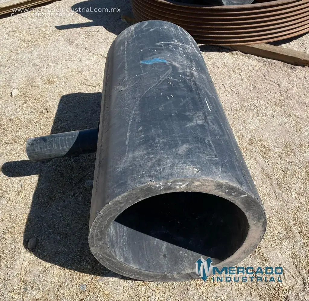 Tubo de hule con unión tee 37 5/8" x 17 5/8" - imagen 1