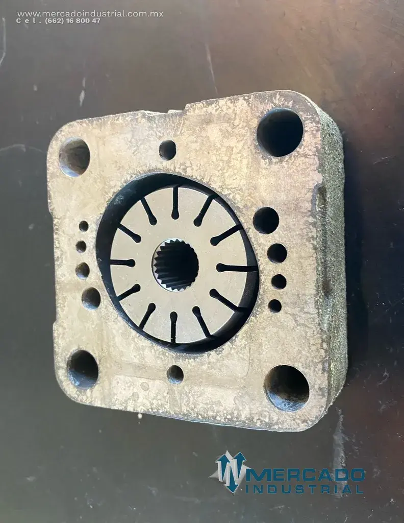 Cartucho para bomba hidráulica 7.6 cm x 7.6 cm marca Bobcat - imagen 1