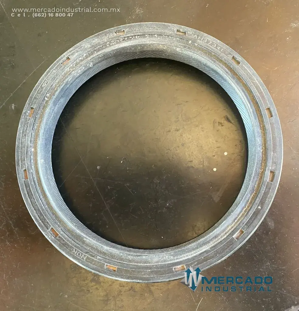 Sello 10 cm parte 3974477B marca Melroe - imagen 1
