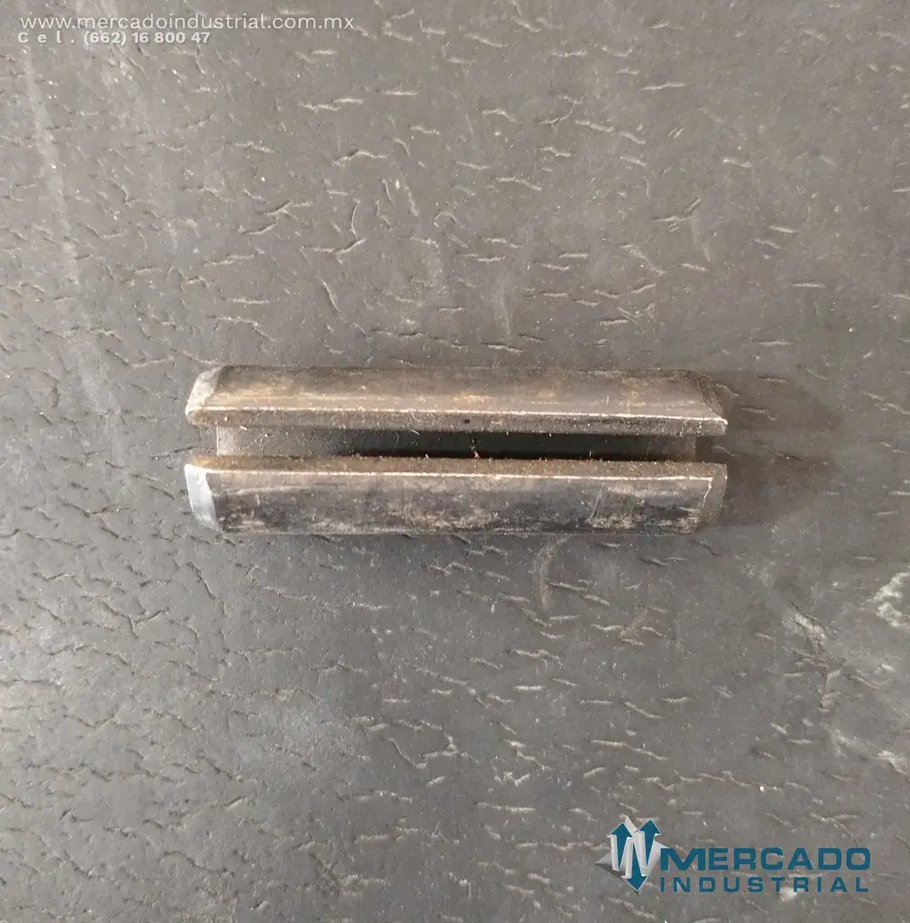 SCREW REFACCION DE DESGASTE EN EL TAGGLE 704207920000 - imagen 1