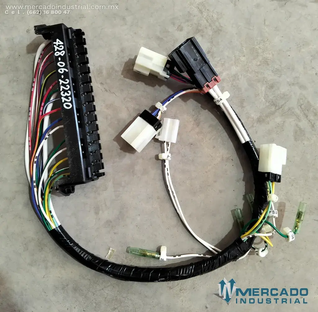 Komatsu 428-06-22320 FUSE BOX (WA900-3A) - imagen 1