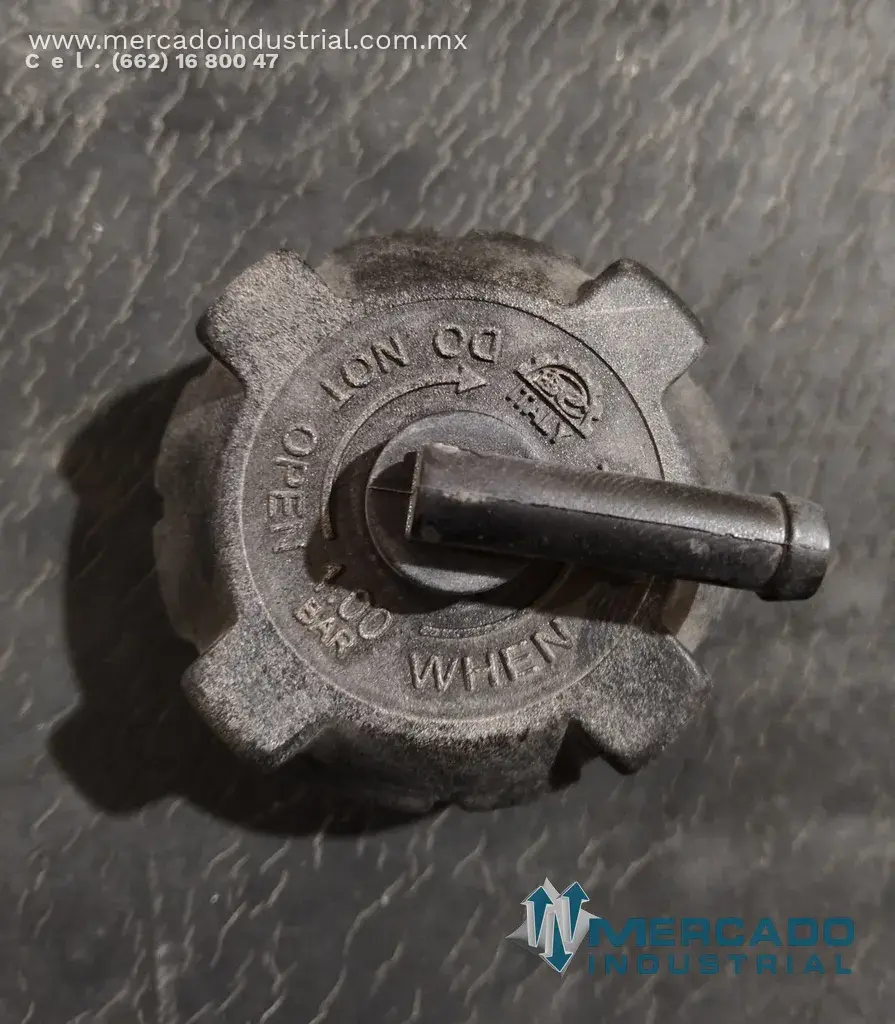 KOMATSU 816213879 PLUG (SK815-5) - imagen 1