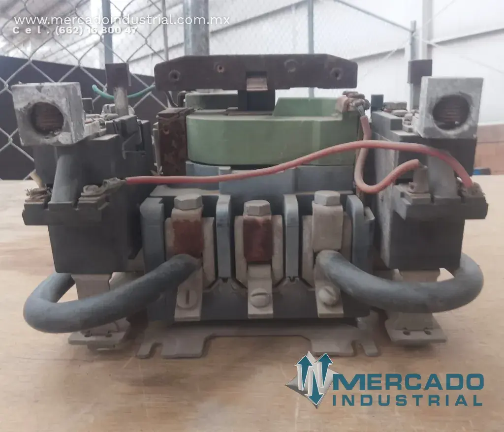 Arrancador 150 AMP modelo CR107F-100CAA marca General Electric - imagen 1