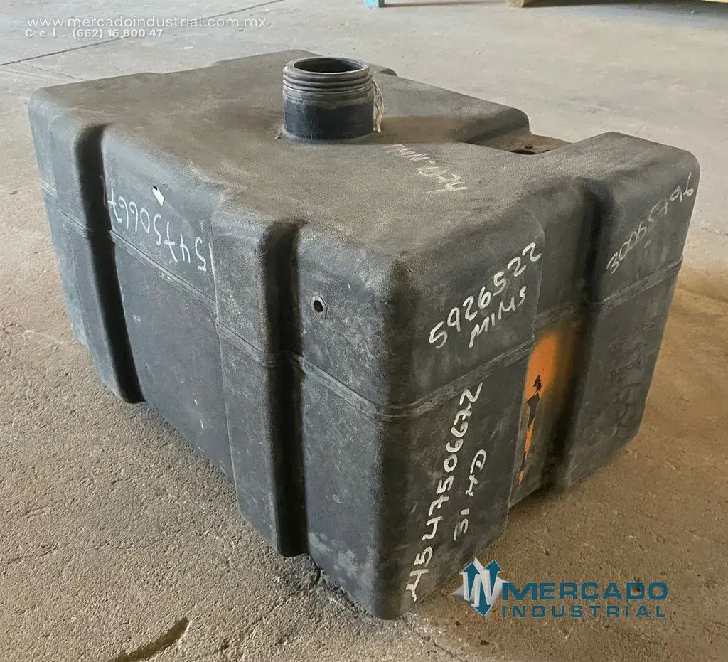 Tanque de combustible  60 cm x 49 cm x 32.5 cm - imagen 1