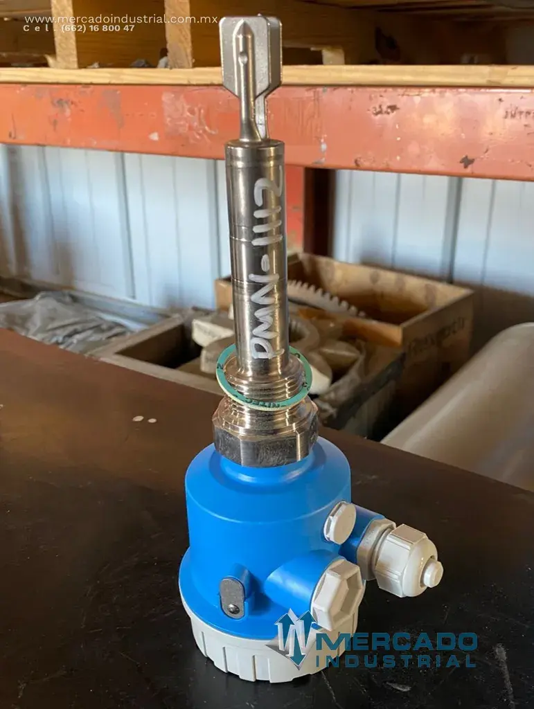 Interruptor de nivel 64 BAR 55 VDC modelo Liquiphant FTL360 marca Endress+Hauser - imagen 1