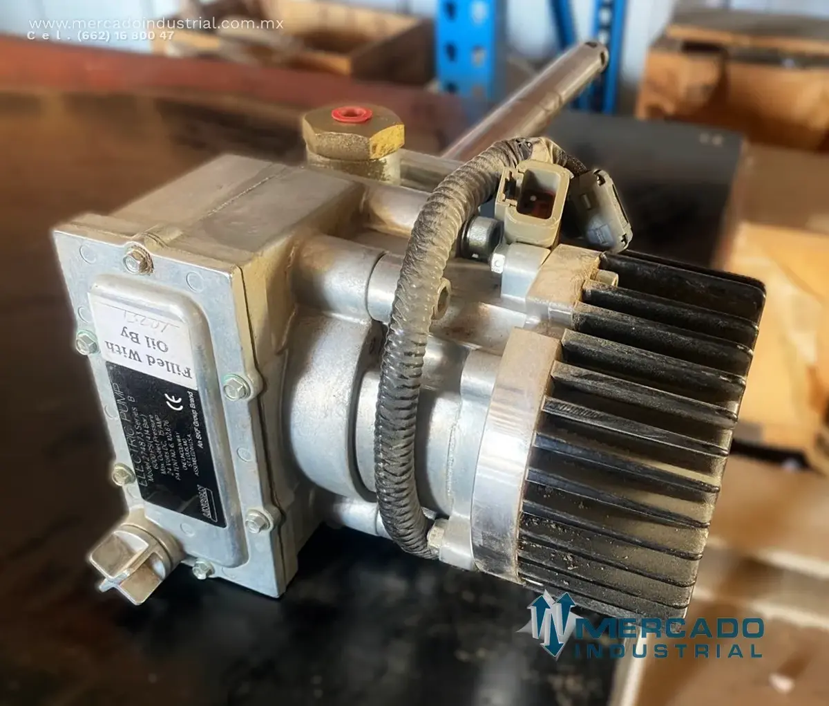 Bomba eléctrica 6000 PSI 24 VDC 186 W parte D13C marca Lincoln - imagen 1